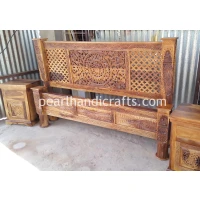 Lotus Solid Pillar Bed - Image 4