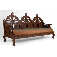 Mehrabi Jaali Rajasthani Sofa - Image 3