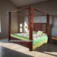 Canopy Bed with solid pillar - Image 4