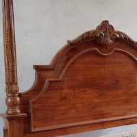 Canopy Bed with carved arced head. - Image 2