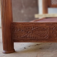 Canopy Bed with solid pillar - Image 3